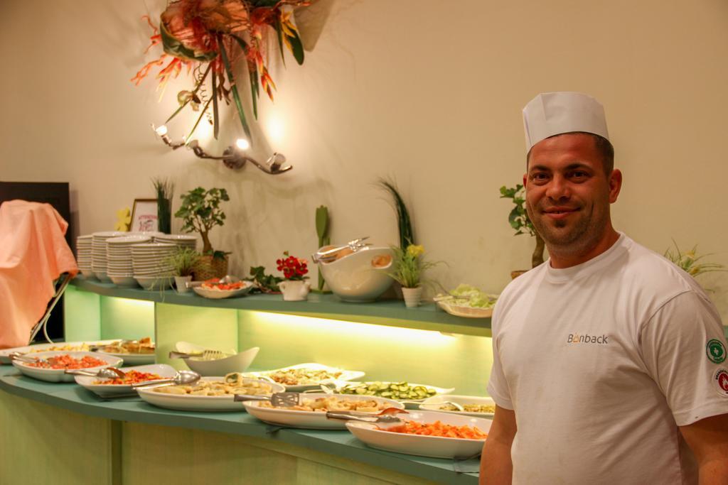 Park Hotel Zaira Τσέρβια Εξωτερικό φωτογραφία